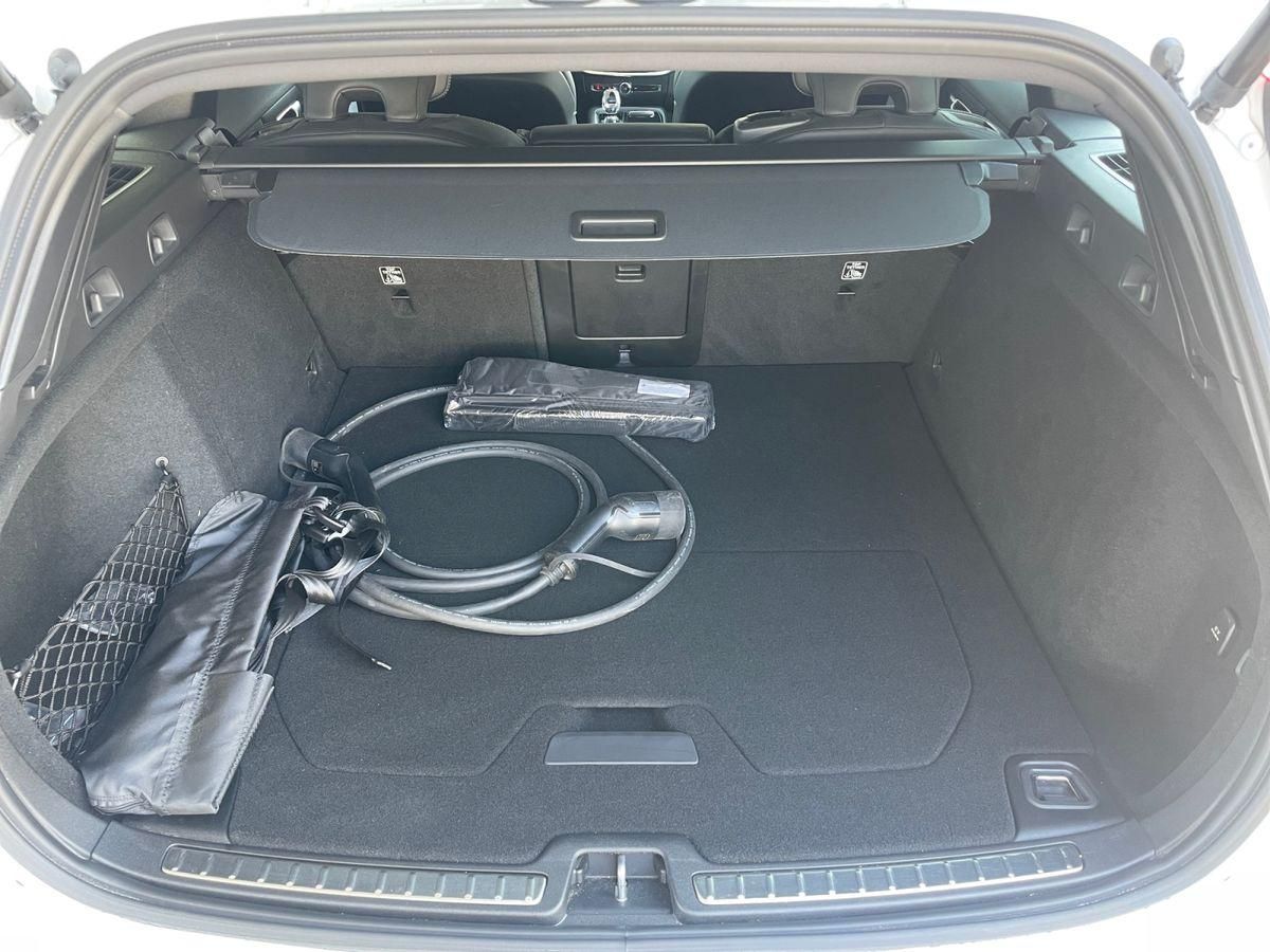Volvo V60 Kombi Plus Dark T8 Recharge Plug-In Hybrid A foto 20