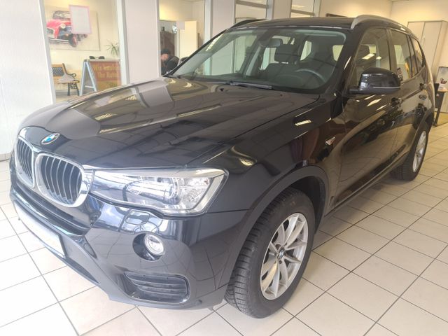 BMW X3 xDrive 20 d Advantage / 1. Hand / PANO /