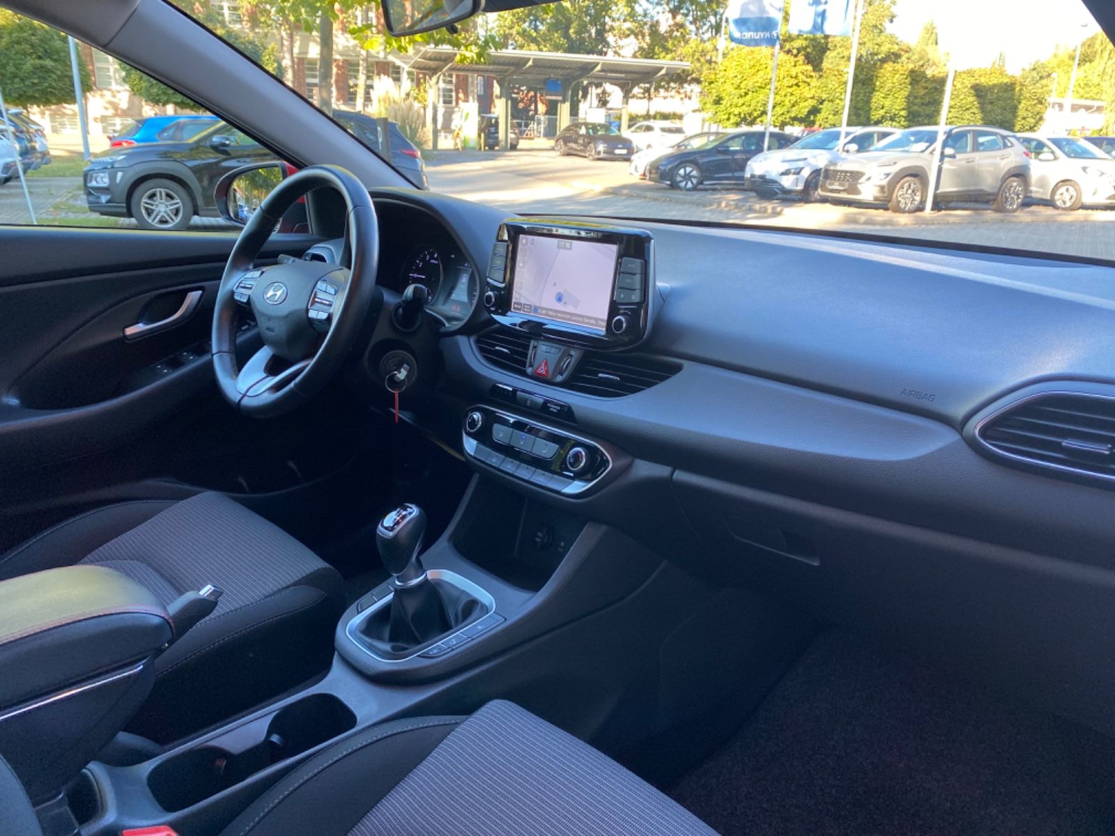 Fahrzeugabbildung Hyundai i30 1.0 Select KLIMA NAVI RFK Sitzheizung