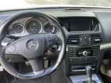 Mercedes-Benz E 350 Coupé E 350 CDI BlueEFFICIENCY ELEGANC... - Mercedes-Benz E 350 aus 2011: Coupe