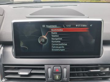 BMW 225 Active Tourer - 11