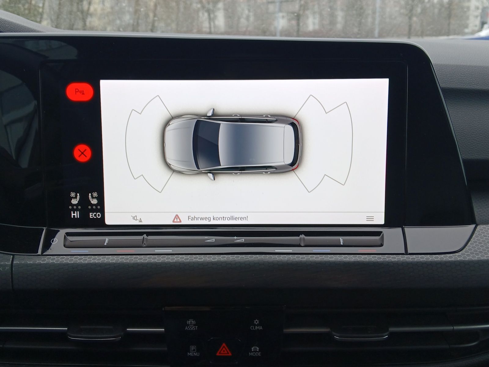 Fahrzeugabbildung Volkswagen Golf VIII GTE LEDplus Navi Leder AID ACC PDC SH