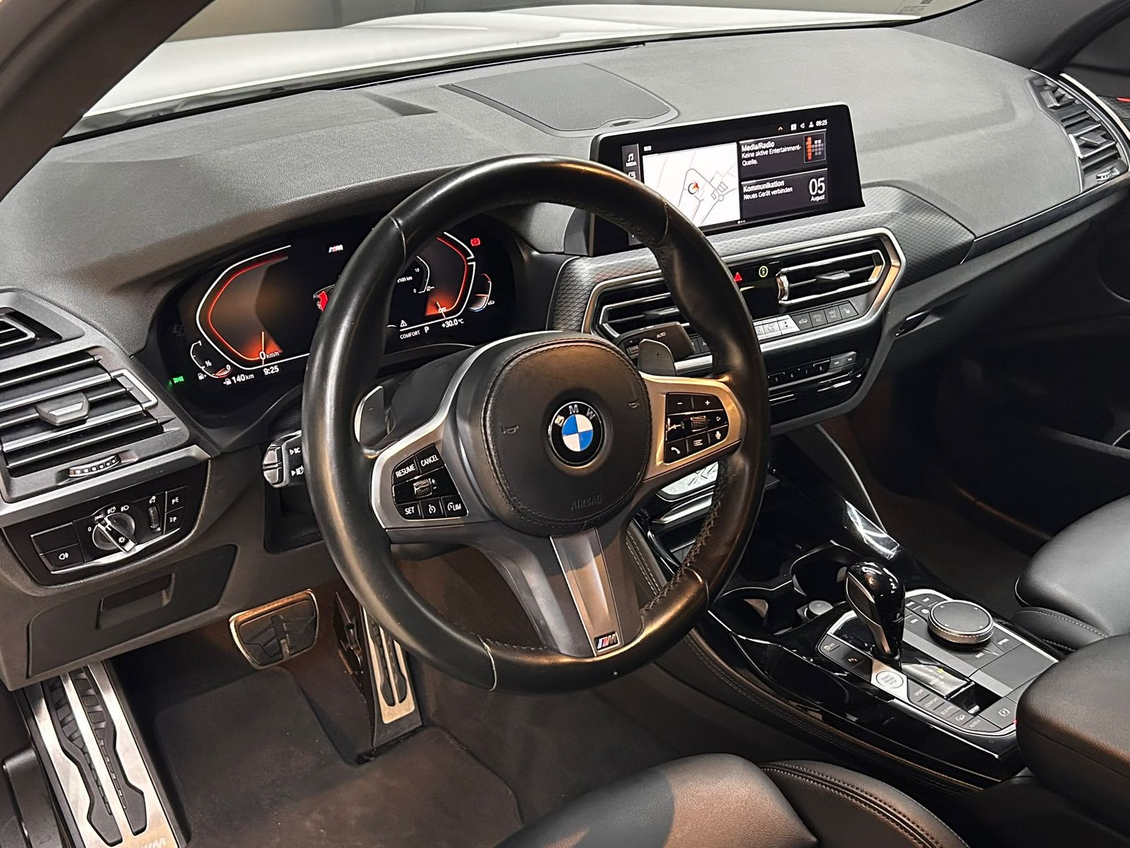 Fahrzeugabbildung BMW X4 xDr M Sport SHADO+LEDER+LED+NAVI+KAMER+TEMP+