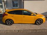 Ford Focus 2,0 EcoBoost ST Leder-Sport-Paket  - Ford Focus aus 2012: ST