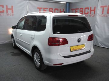 Volkswagen Touran - 8