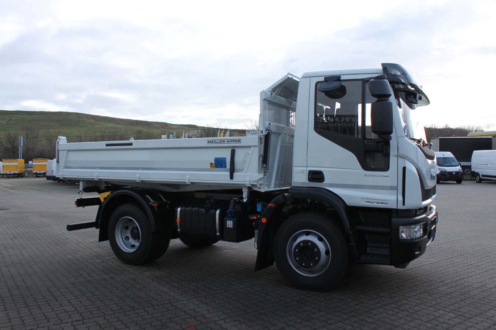 Fahrzeugabbildung Iveco Eurocargo ML140E28K EVL_E