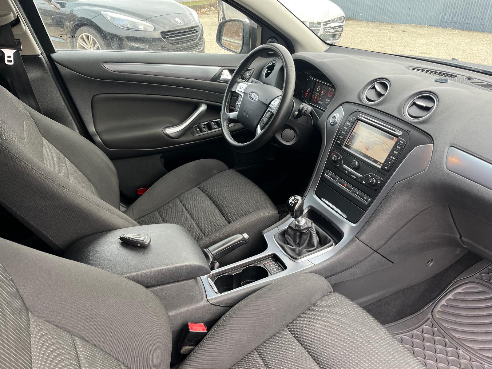 Ford Mondeo 2011 — photo 8