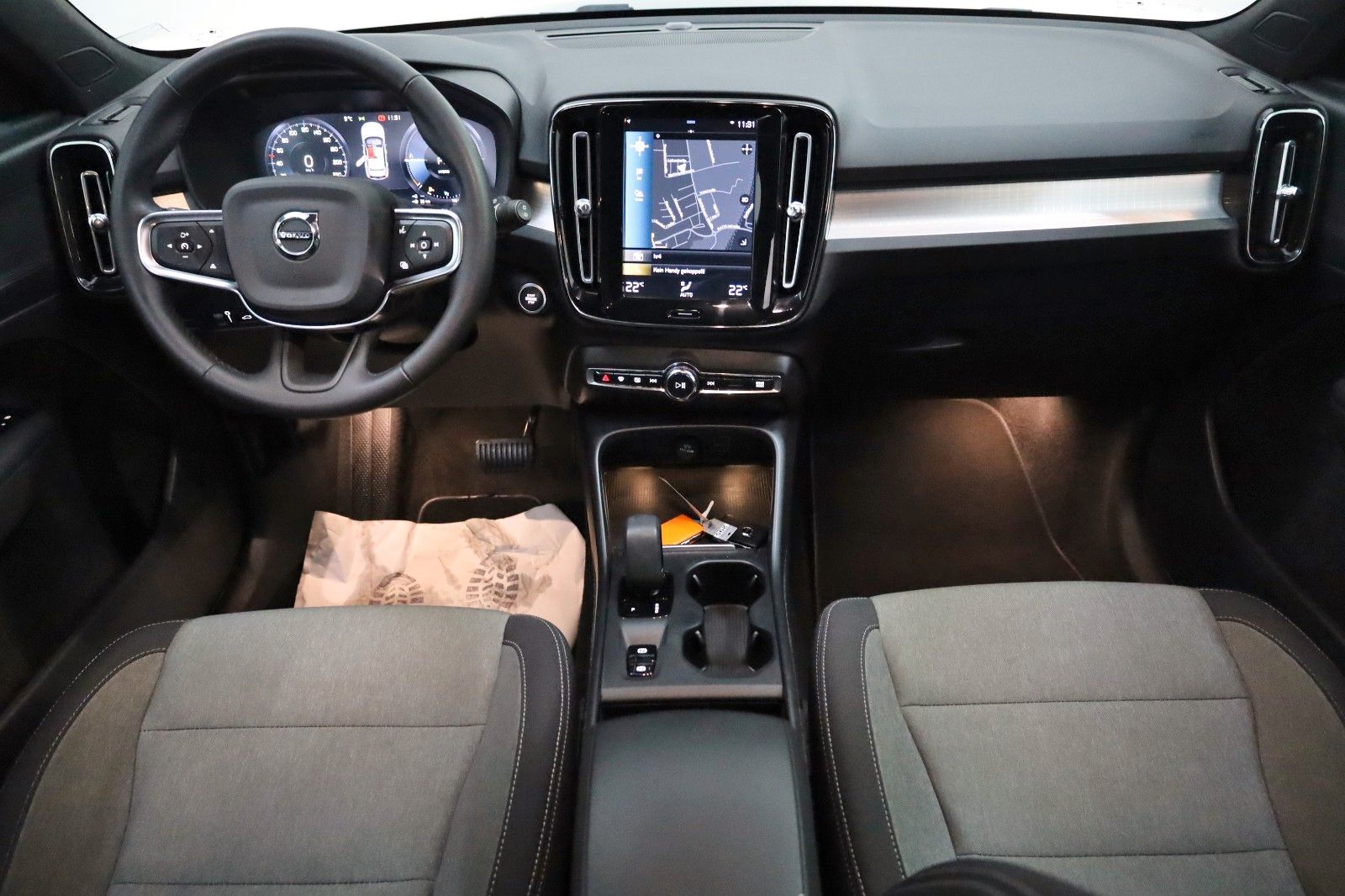 Fahrzeugabbildung Volvo XC40 Inscription, Navi,LED,Standheizung