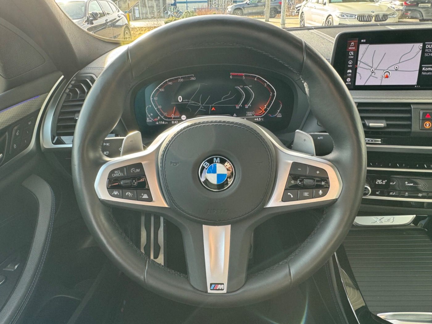 Fahrzeugabbildung BMW X4 xDrive30d M-Sport AHK/HUD/Qi 2 JAHRE GARANTIE