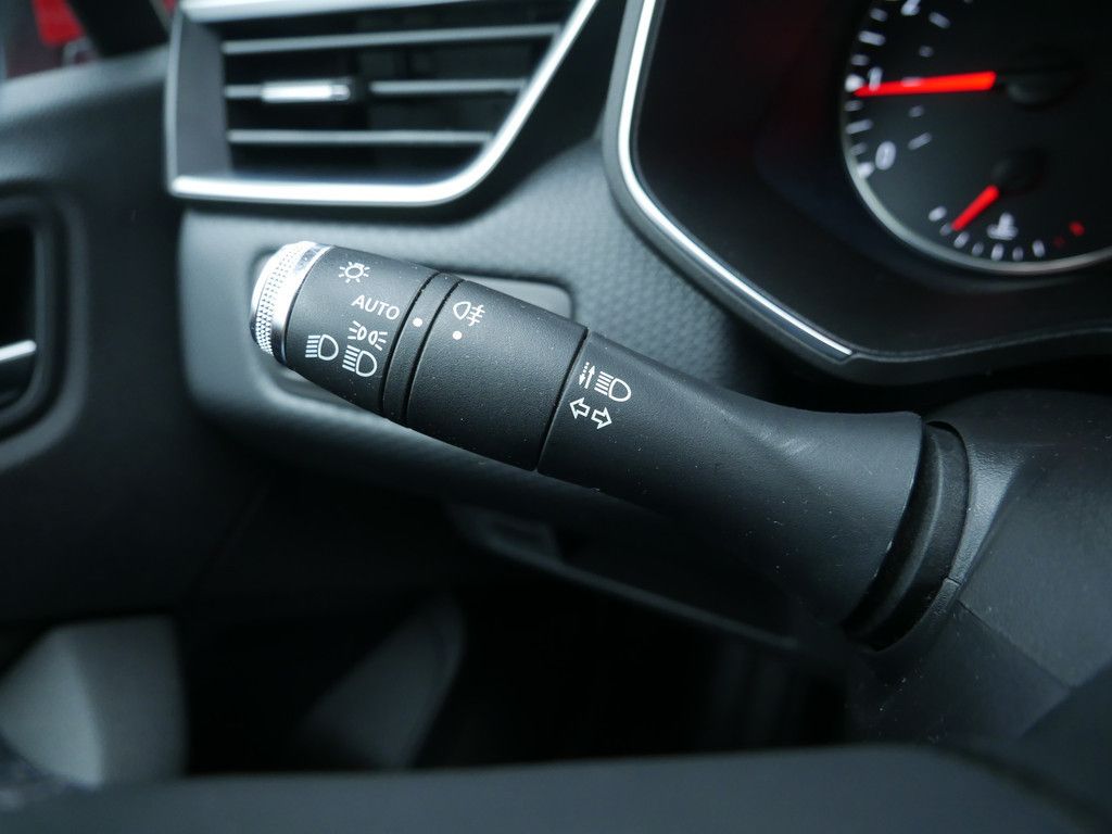 Fahrzeugabbildung Renault Clio R.S.-Line Edition TCe 100