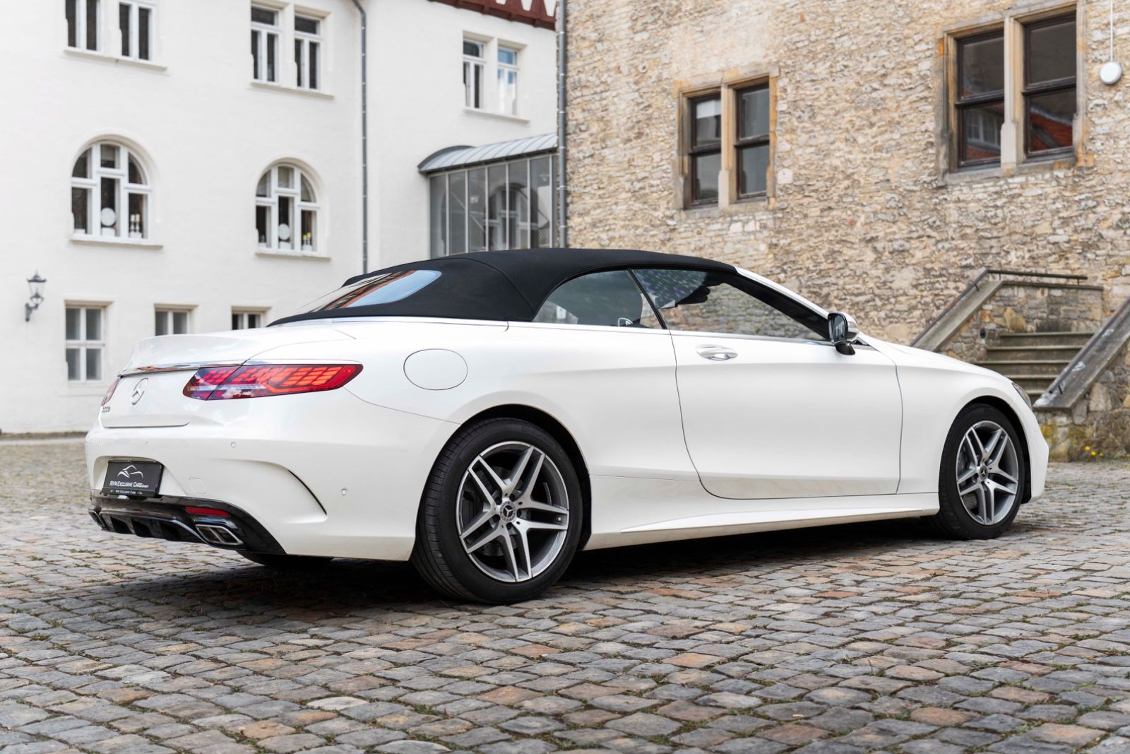 Fahrzeugabbildung Mercedes-Benz S 560 CABRIOLET BURMESTER 360° ACC MASSAGE LED