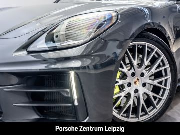 Porsche Panamera - 8