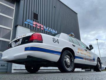 Fahrzeugabbildung Ford Crown Victoria Police Interceptor deutsche Zul.