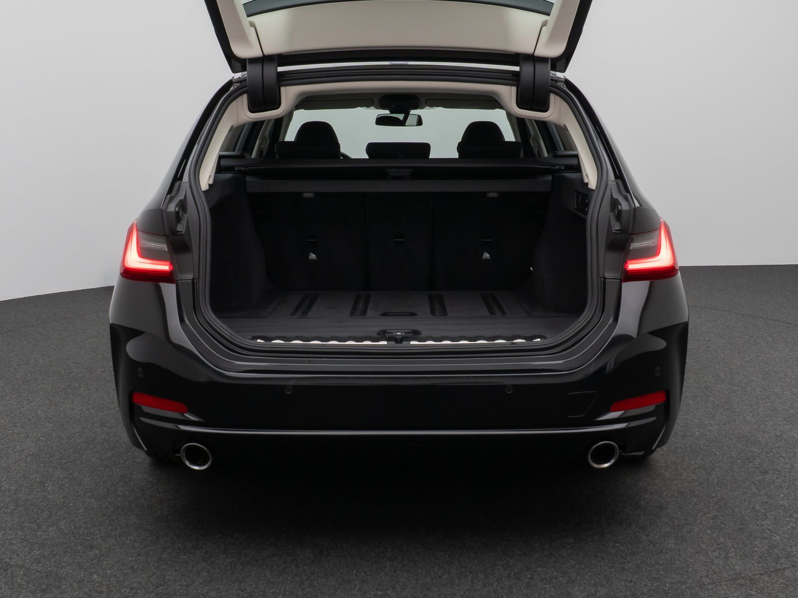 Fahrzeugabbildung BMW 318d Kamera DAB HUD Stop&Go DrivAssist Adapt.LED