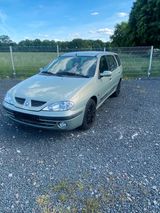 Renault Menage 1,6 V - Renault Megane aus 2001: 1.6
