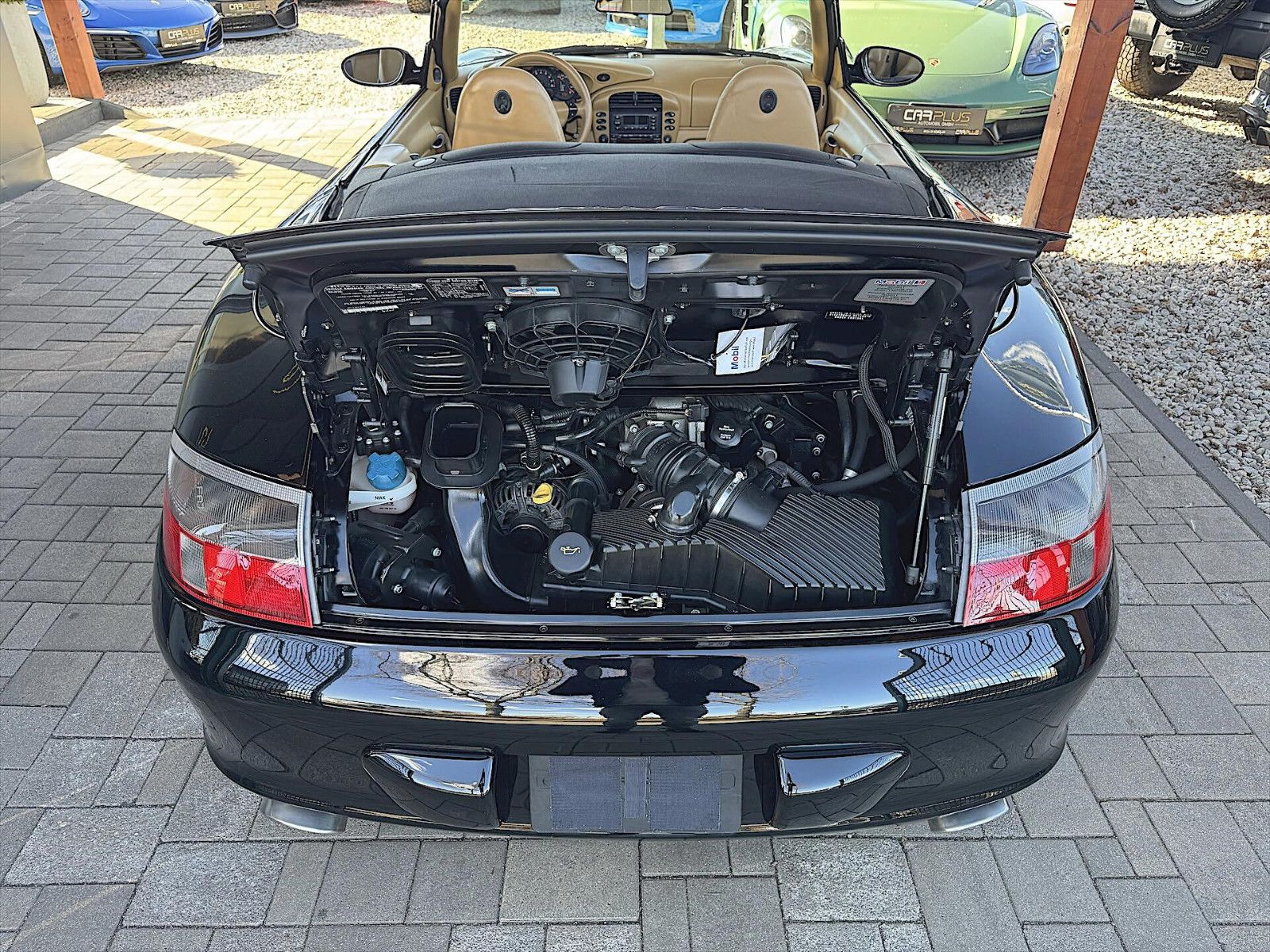 Fahrzeugabbildung Porsche 996 911 Carrera Cabriolet Black Design *TÜV Neu*