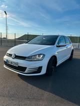 Volkswagen Golf 7 GTD Xenon Panorama Navi PDC