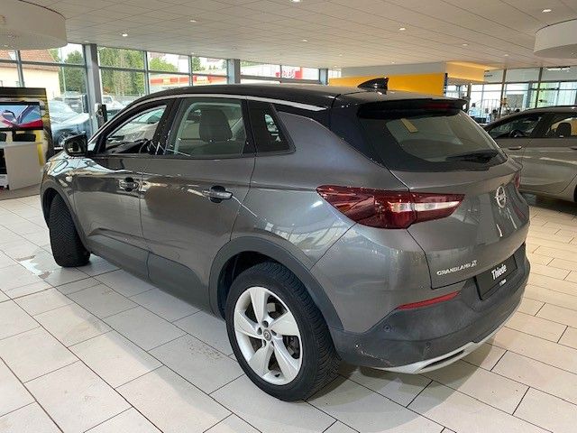 Fahrzeugabbildung Opel Grandland X 2.0D 18"ALU/NAVI/PANORAMA/KAMERA
