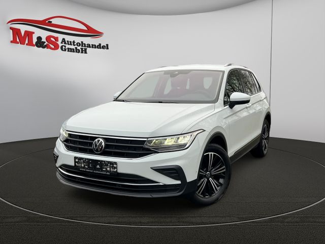 Volkswagen Tiguan 1.5 Active - LED - NAVI - PDC - Kamera