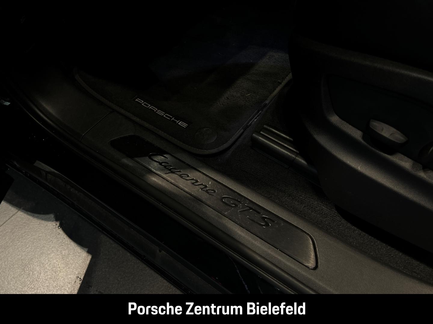 Porsche Cayenne GTS Surround-View Luftfederung 21-Zoll