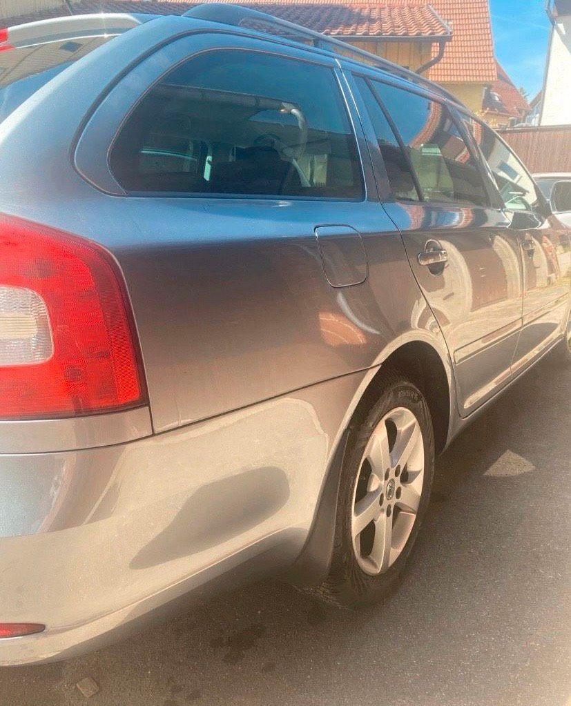 Skoda Octavia 2013 — engine 105 HP (77kW)