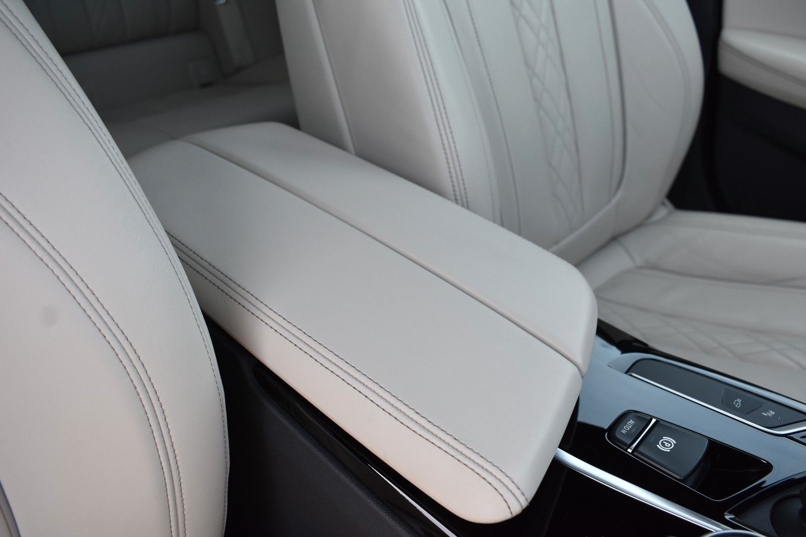 Fahrzeugabbildung BMW 530d Touring xDrive M Sport HUD AHK H&K Panorama