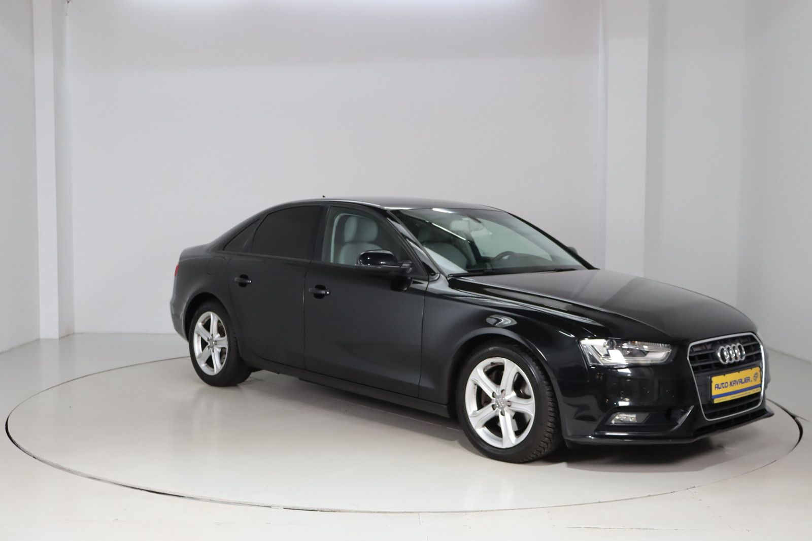 Fahrzeugabbildung Audi A4 3.0 TDI S tronic * Xenon * Navi * el. Sitze