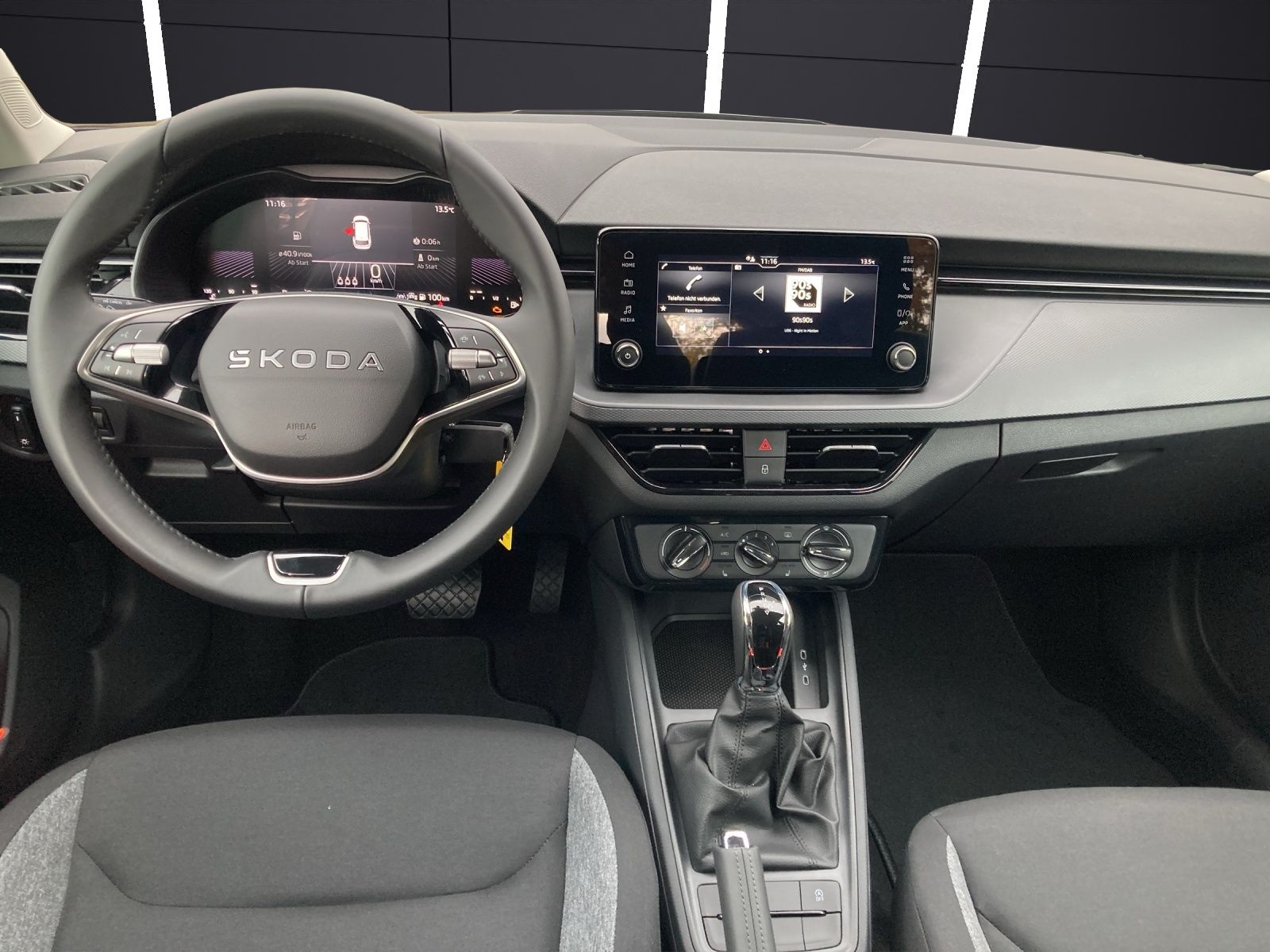 Fahrzeugabbildung SKODA Kamiq 1.0 TSI Essence DSG SHZ LED AHZV