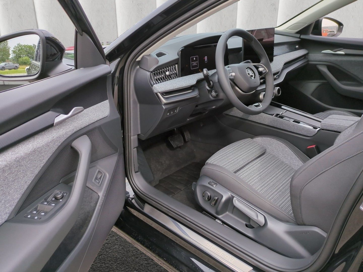 Skoda Superb Combi Selection 4x4 2.0TSI*AHK 2xMassage foto 5