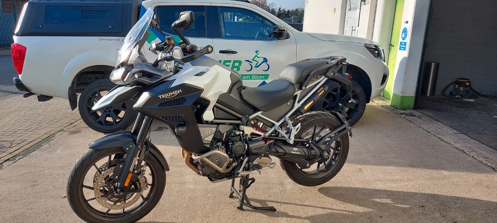 Fahrzeugabbildung Triumph Tiger 1200 GT Explorer  Neuz. + Zub