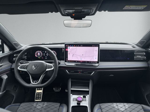 Tiguan 1.5 eTSI DSG R-LINE PANO+360°+IQ.LIGHT+HE