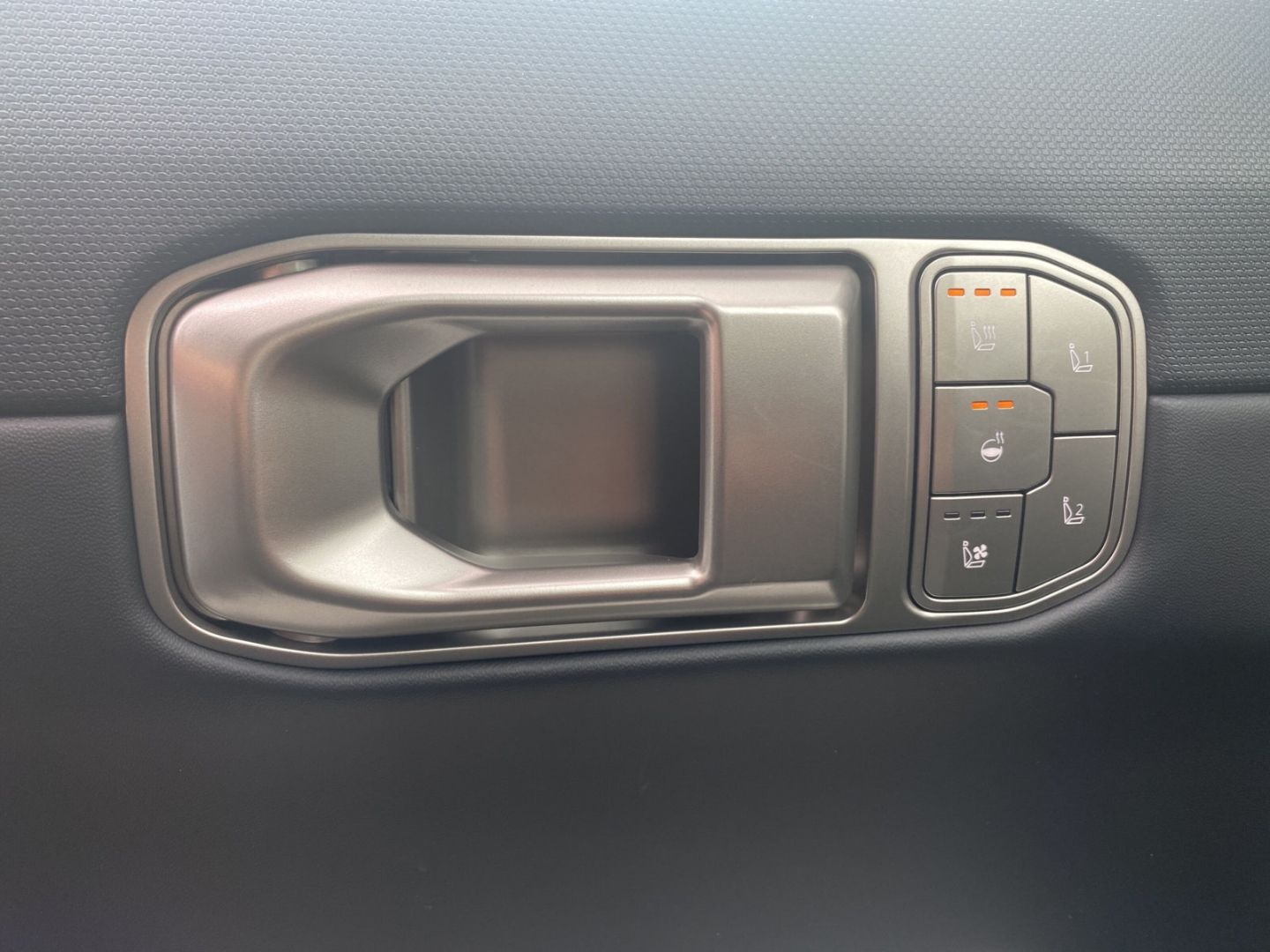 Fahrzeugabbildung Kia EV4 HB 81,4 kWh GT-LINE *DRIVEWISE-PARK*KOMFORT*