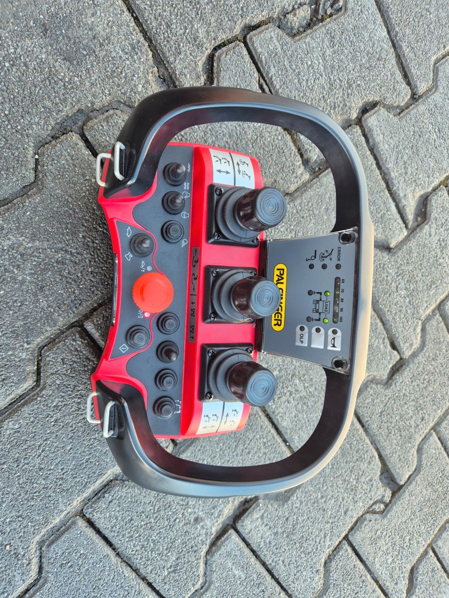 Fahrzeugabbildung Iveco X-Way  AD200X40/P 4x2 Palfinger PK 12.501 Funk