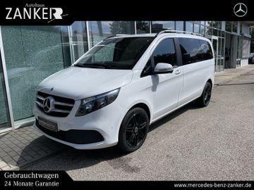 Mercedes V 220 - 1
