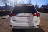 Mitsubishi Outlander 2.4 PHEV Basis Spirit 4WD Navi AHK DAB - Mitsubishi Outlander Gebrauchtwagen in Dresden