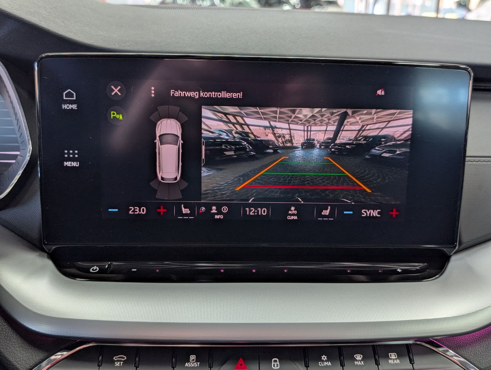 Fahrzeugabbildung SKODA Octavia 2.0TDI Clever AMBI MASSAGE PANO VIRT LED