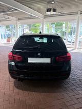 BMW 330 i Touring xDrive PDC CarPlay Navi - BMW 330: Kombi, 330i Xdrive