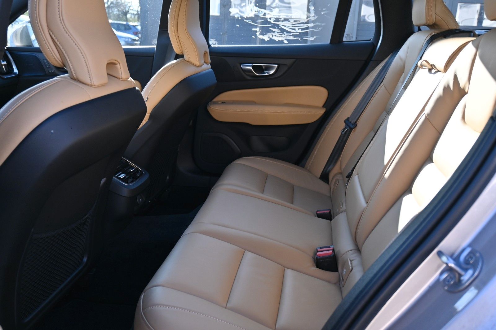 Fahrzeugabbildung Volvo V60 CC B4D AWD Ultimate*LED*PANO*360*H&K*MASSAGE