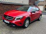 Mercedes-Benz GLA 220 d DCT SCORE! Leder Navi Xenon Panorama.. - rote Mercedes-Benz GLA 220