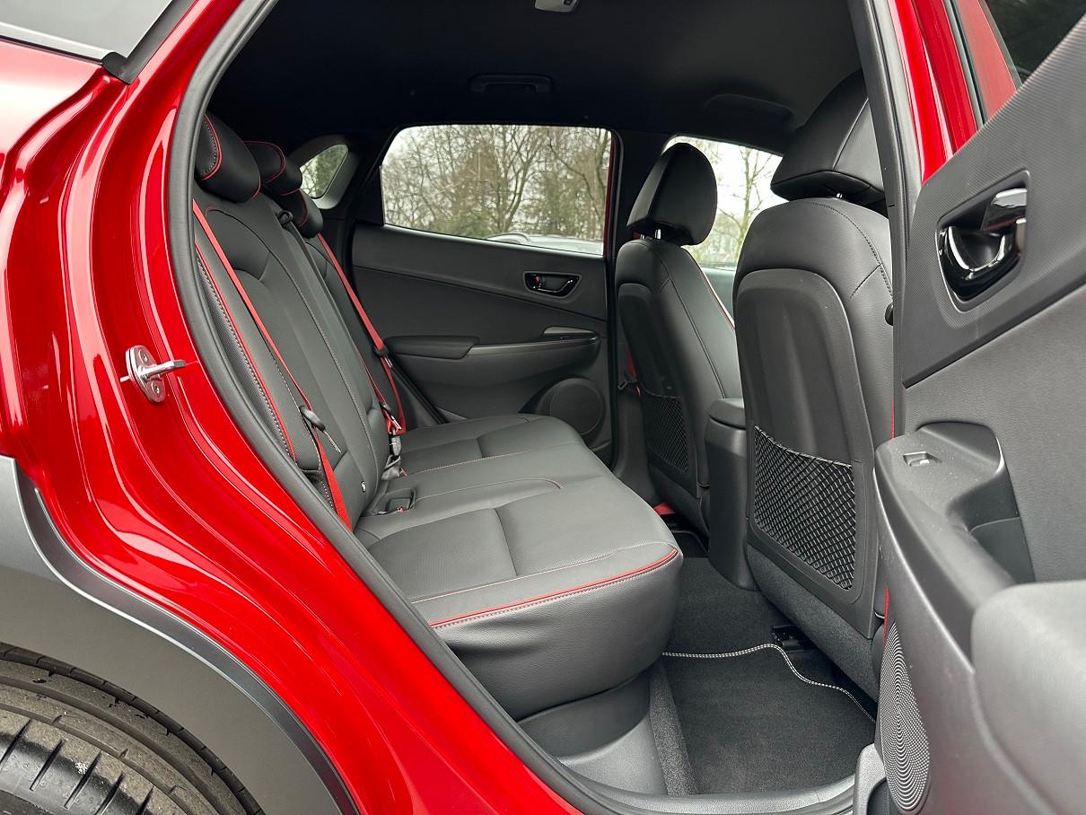 Hyundai Kona Unique Plus 4WD HUD/Leder/Kamera/19'