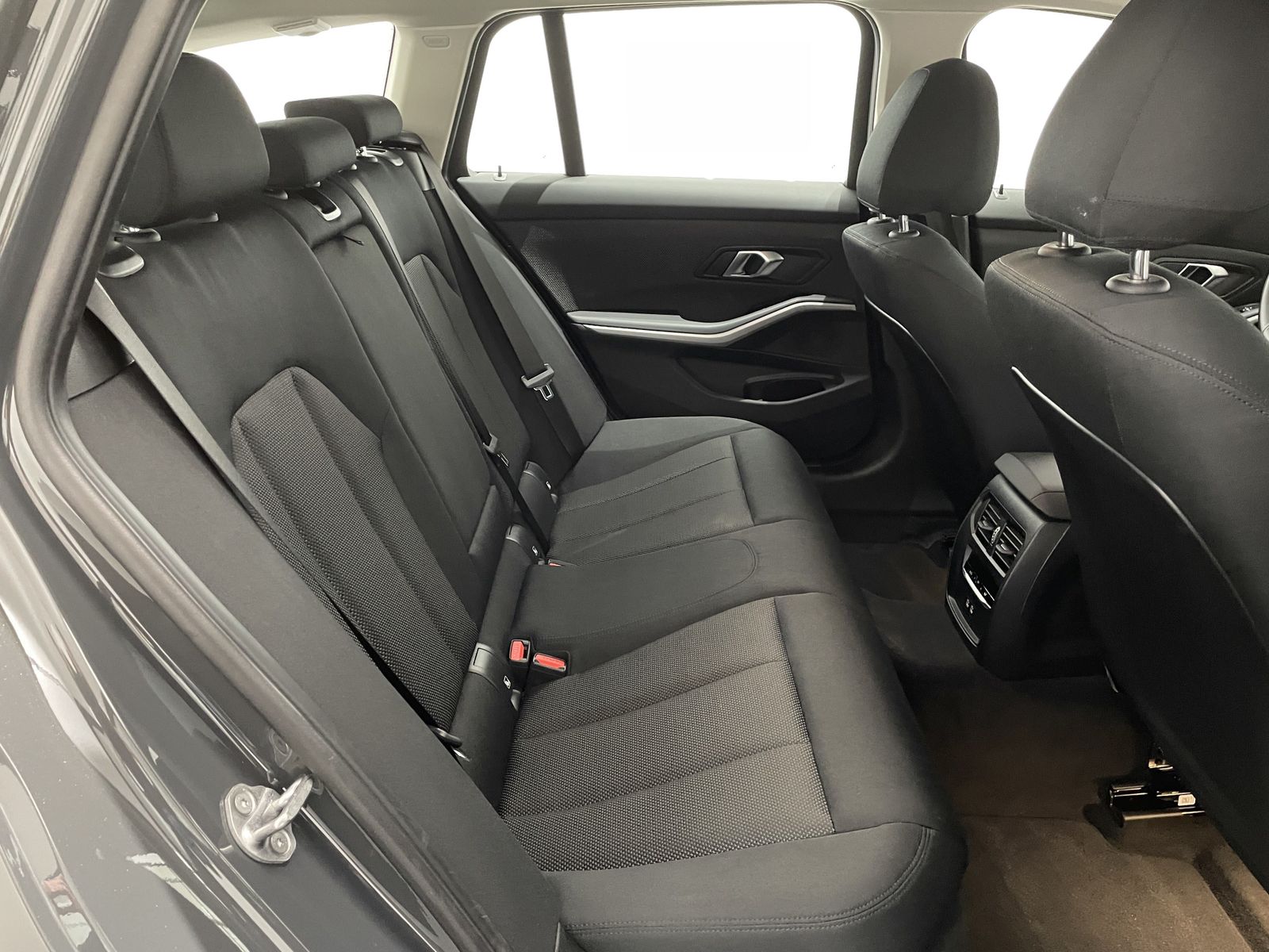 BMW 318i SHZ/M PAKET/DAB/PDC Tempomat Klimaaut. foto 11