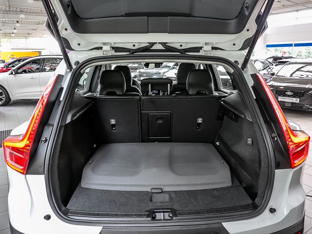 Volvo XC40 Momentum Pro 2WD Parkassistent-Paket Leder