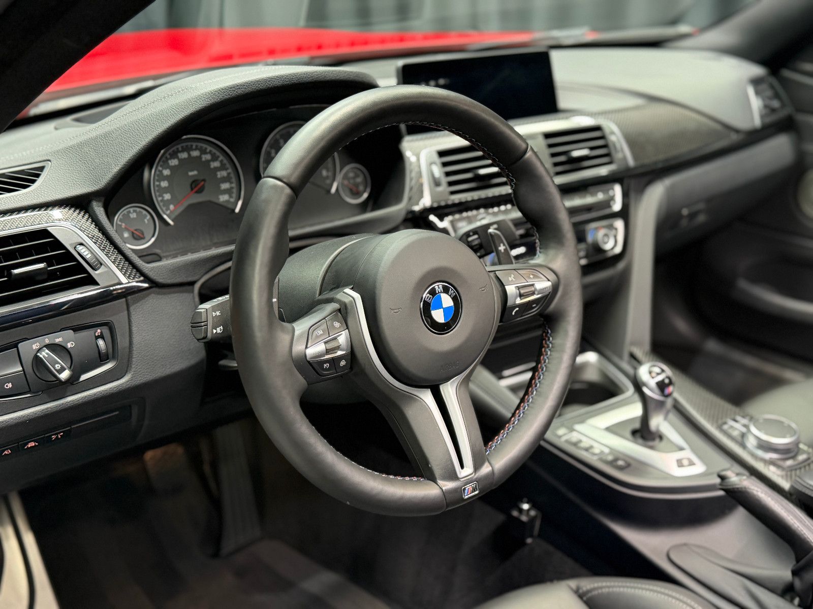 Fahrzeugabbildung BMW M4 Coupe |LCI|INDIVIDUAL|AULITZKY|KW|H/K|