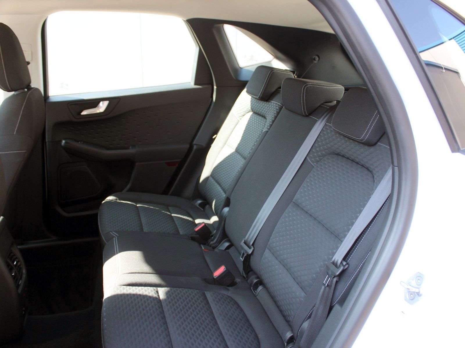 Fahrzeugabbildung Ford Kuga Cool & Connect 1,5 EcoBoost