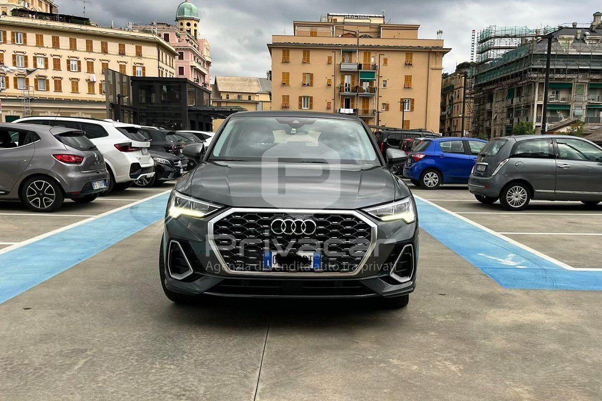 Audi AUDI Q3 SPB 35 TDI S tronic S line edition imagem 2