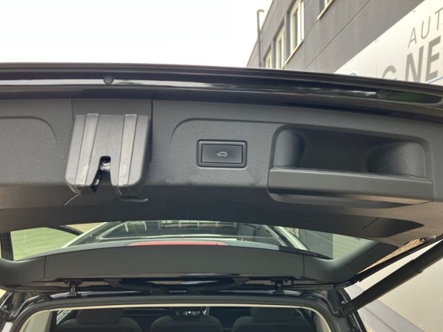 Touran 2.0 TDI Highline BMT/KLIMA/LED/NAVI/ALU