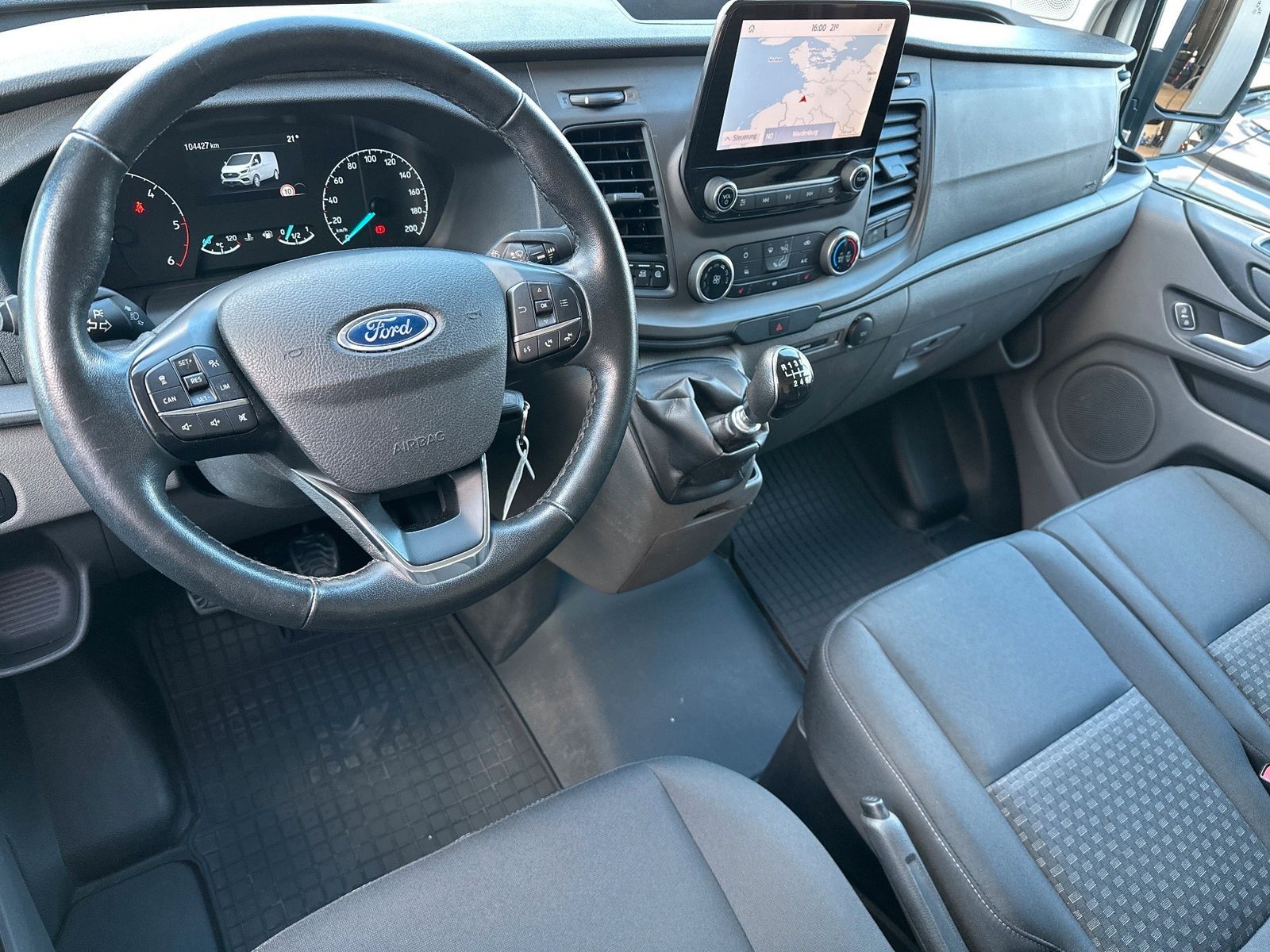 Fahrzeugabbildung Ford Transit Custom 320 L1H1 SORTIMO+NAV+AHK+STHZG