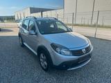 Dacia Sandero Stepway / EURO 4 / 1.Hand - gebrauchte Dacia Sandero aus dem Jahr 2010