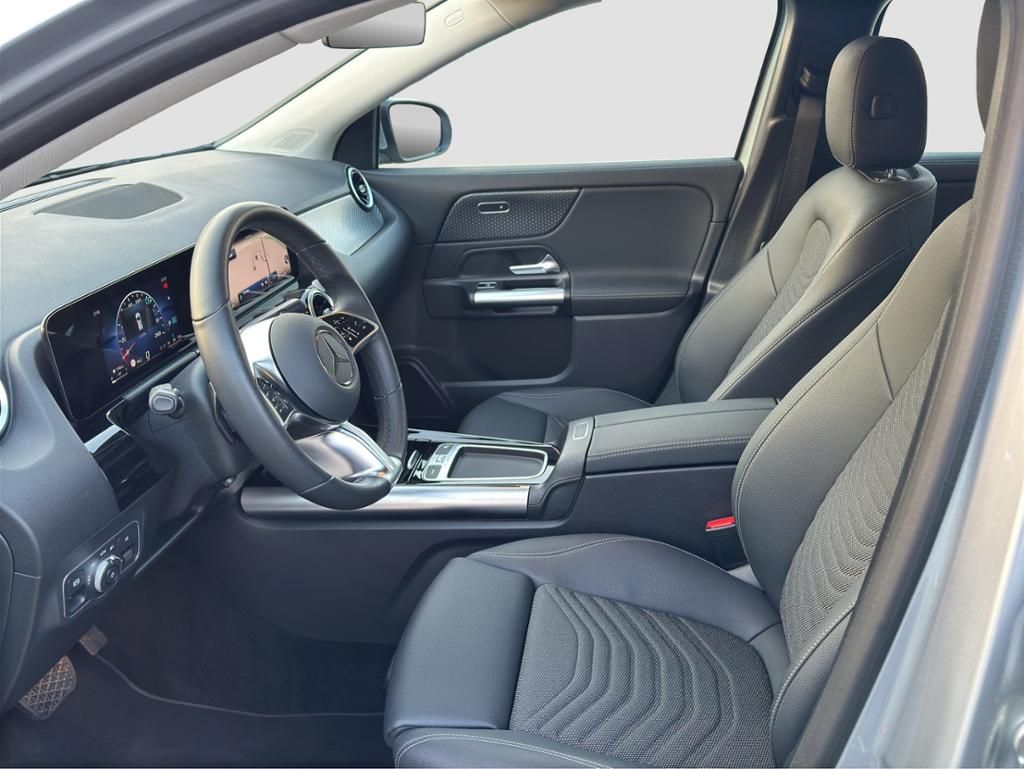 Fahrzeugabbildung Mercedes-Benz GLA 200 d LED*ParkAss*SpurH*AUT*el.Heck*PDC*AHK