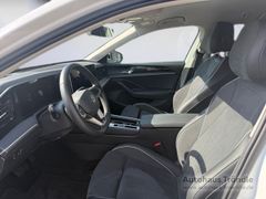 VW Passat 1.5 TSI eHybrid Business Bluetooth Navi